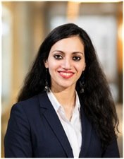 Dr Divyani Garg